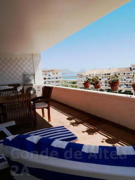 Delightful Seaview Apartment In Beautiful Альтеа Экстерьер фото